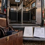 Camions VL pour 2 chevaux, charge utile et compartiment avec stalles