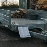 Remorques lider : remorque utilitaire en acier galvanisé, plancher strié, rampe et outils